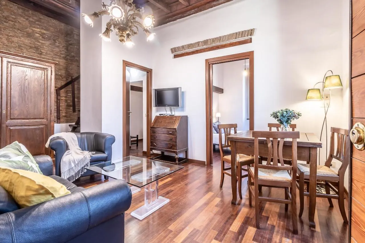 Palazzo Moro Apartment Rome Italy